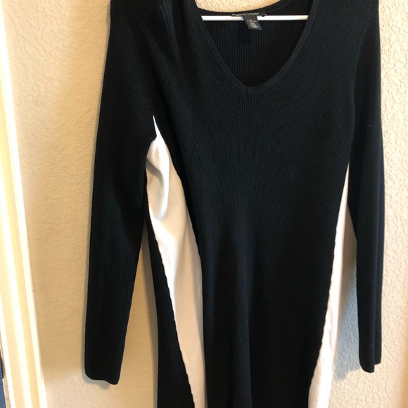 Tunic - Picture 2 of 4